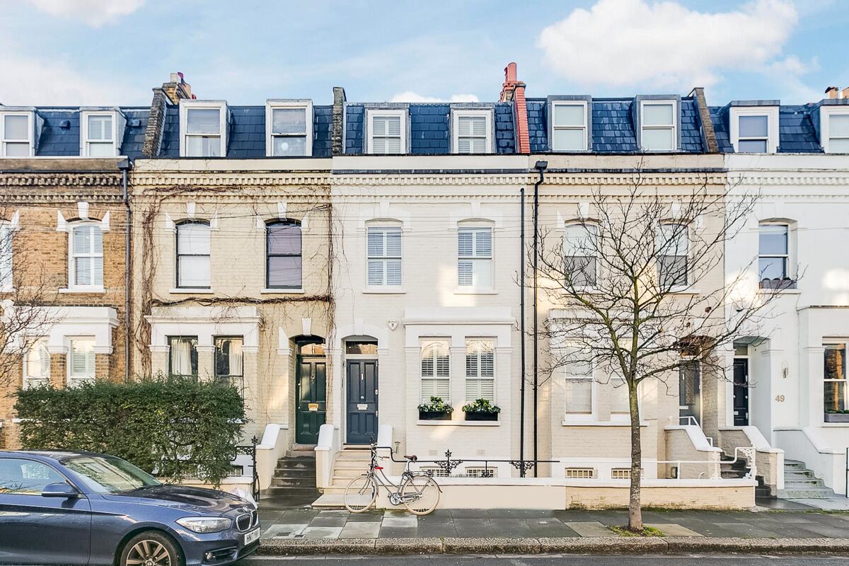 house for sale in Kilmaine Road, Fulham, SW6. FLH012047408 Knight Frank
