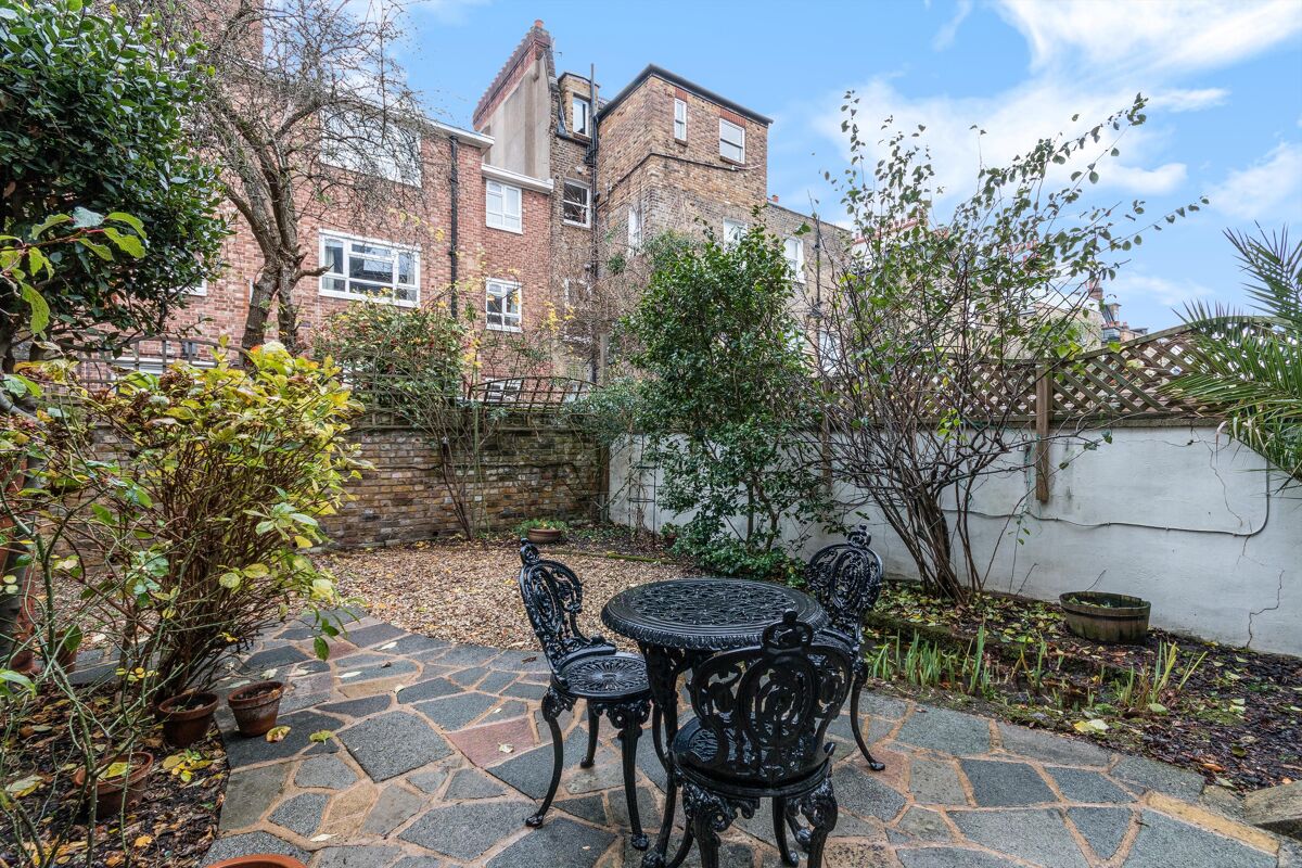 house for sale in Munster Road, Fulham, SW6 FLH012053626 Knight Frank