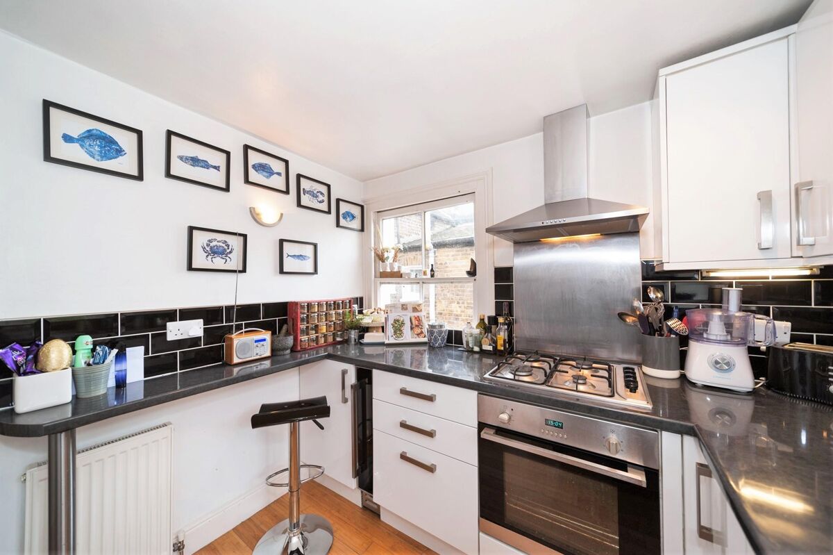flat for sale in Rosaline Road, Fulham, SW6 FLH012059732 Knight Frank