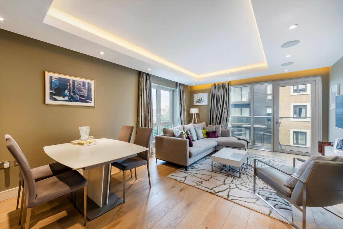 flat for sale in Distillery Wharf, Fulham Reach, London, W6