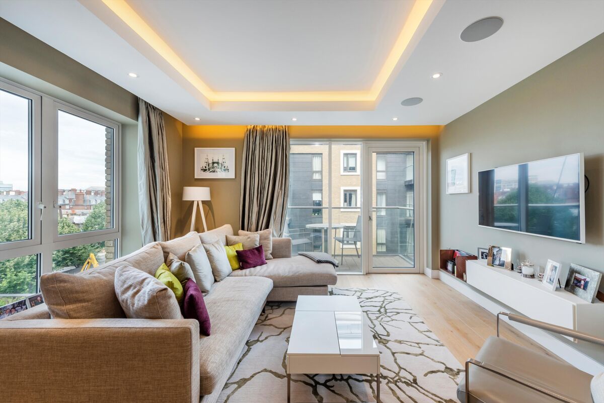 flat for sale in Distillery Wharf, Fulham Reach, London, W6