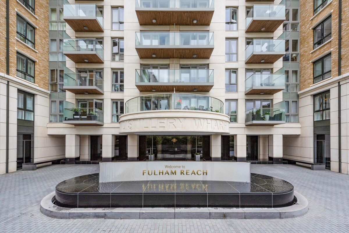 flat for sale in Distillery Wharf, Fulham Reach, London, W6 FLH012112762 Knight Frank