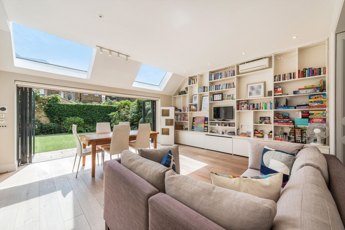 house for sale in Fulham Park Road, Fulham, SW6 FLH012125851 Knight Frank