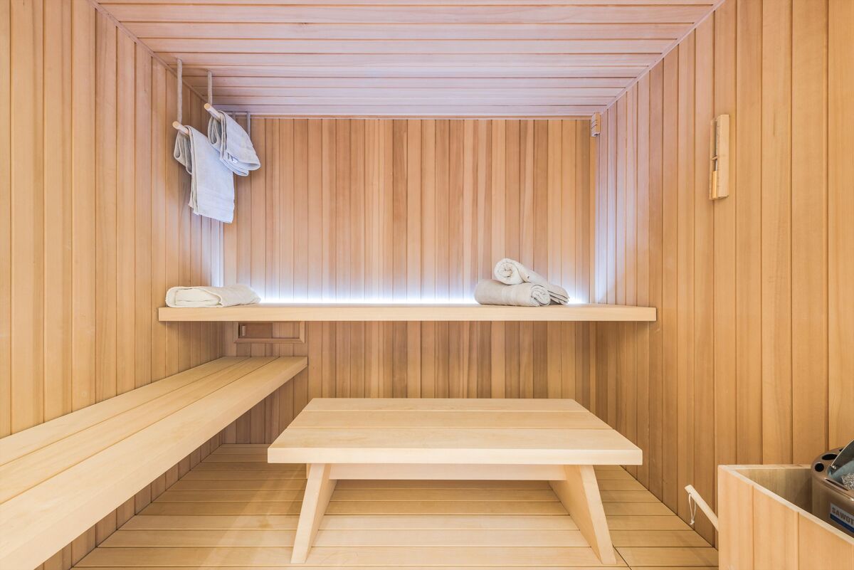 house for sale in Moore Park Road, Fulham, SW6. FLH012132689 Knight