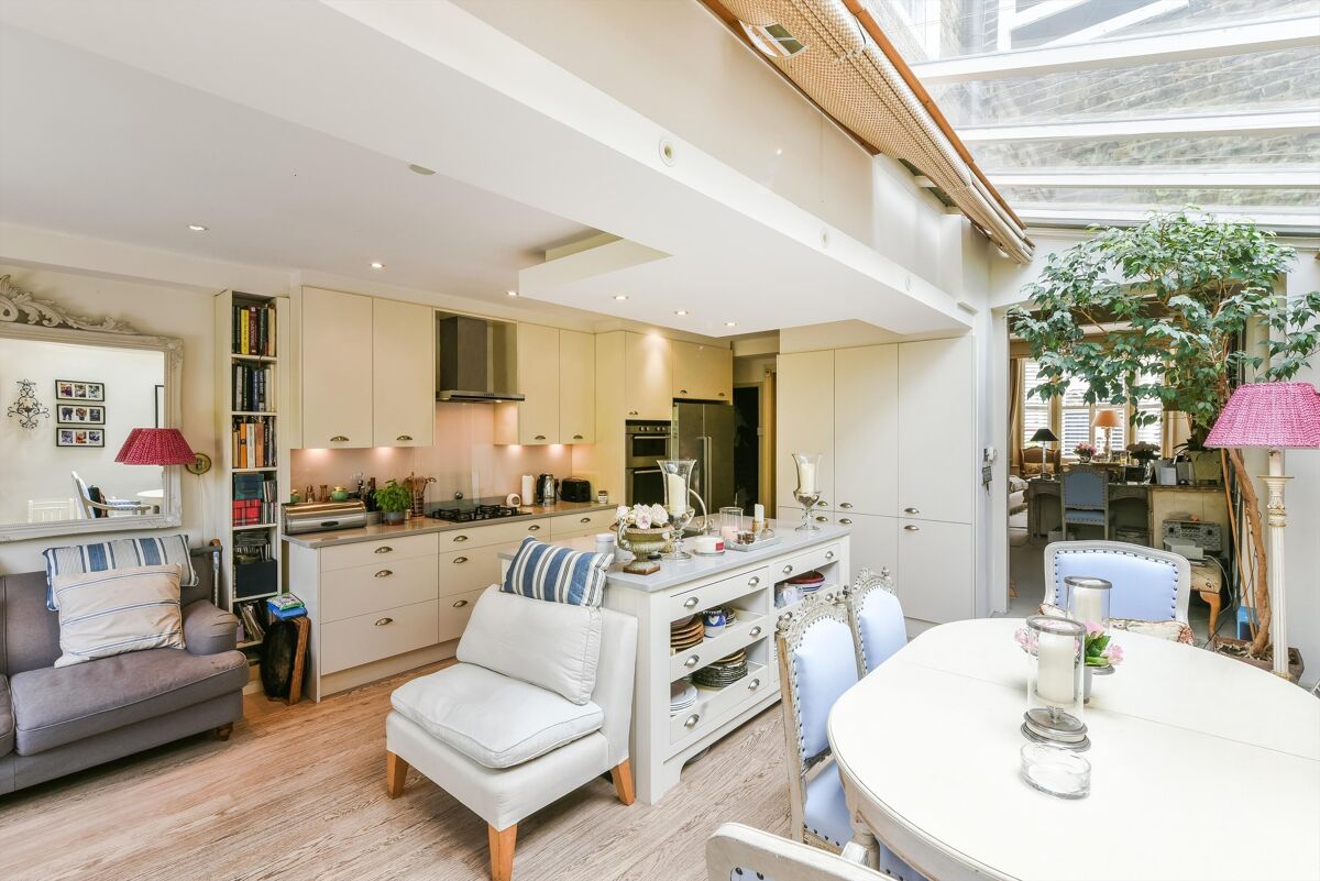 house for sale in Tournay Road, Fulham, SW6 FLH012136431 Knight Frank