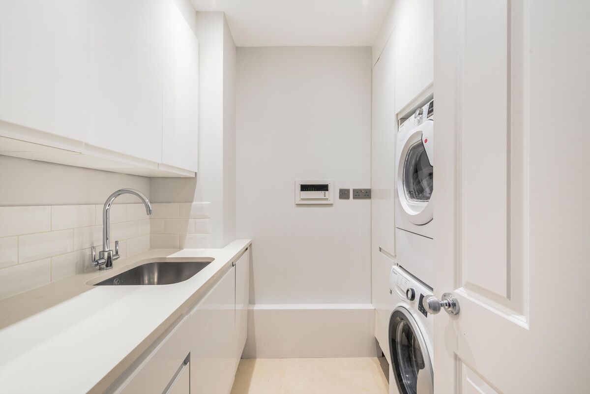 house for sale in Alderville Road, Fulham, SW6 FLH012159012 Knight