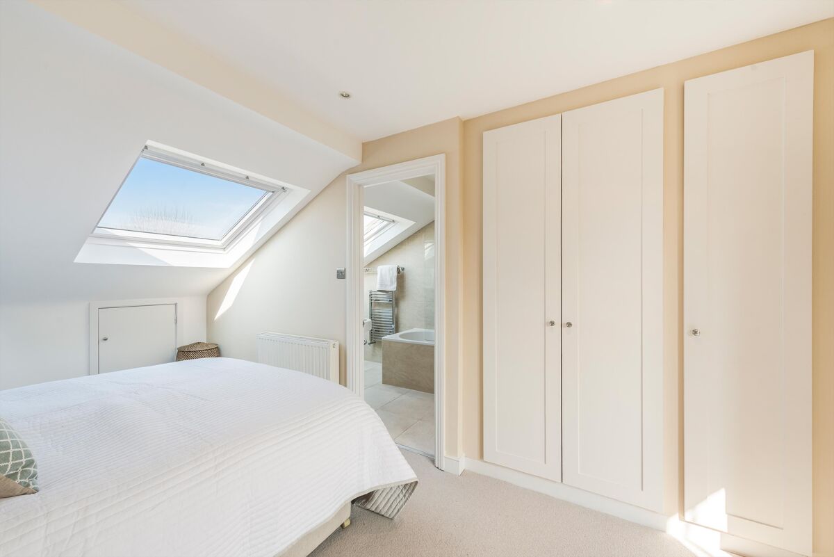 house for sale in Alderville Road, Fulham, SW6 FLH012159012 Knight