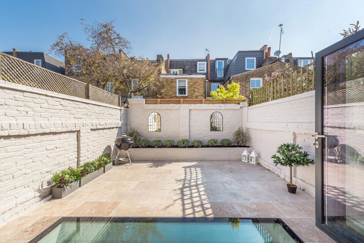 house for sale in Alderville Road, Fulham, SW6 FLH012159012 Knight