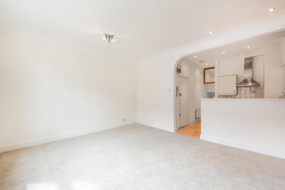 flat for sale in New Kings Road, Fulham, SW6 FLH012174750 Knight Frank