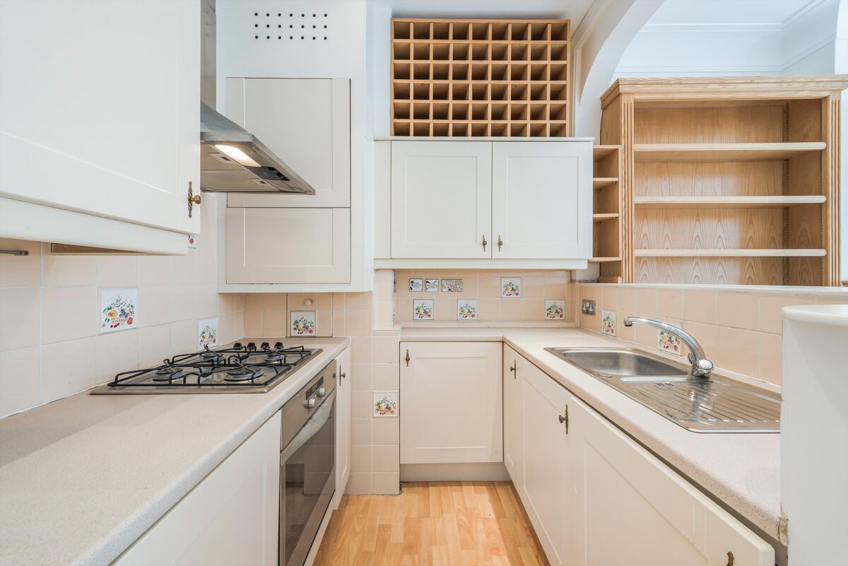 flat for sale in New Kings Road, Fulham, SW6 FLH012174750 Knight Frank
