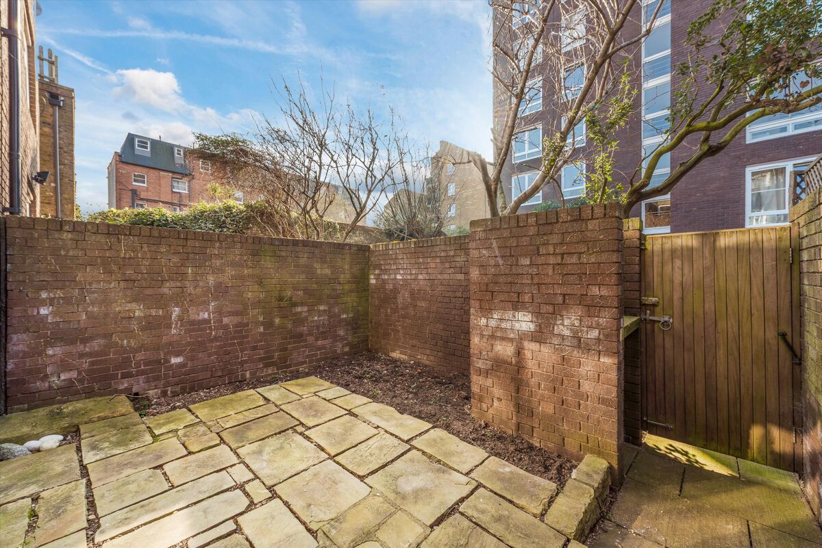 house for sale in Holyport Road, Fulham, SW6 FLH012191218 Knight Frank