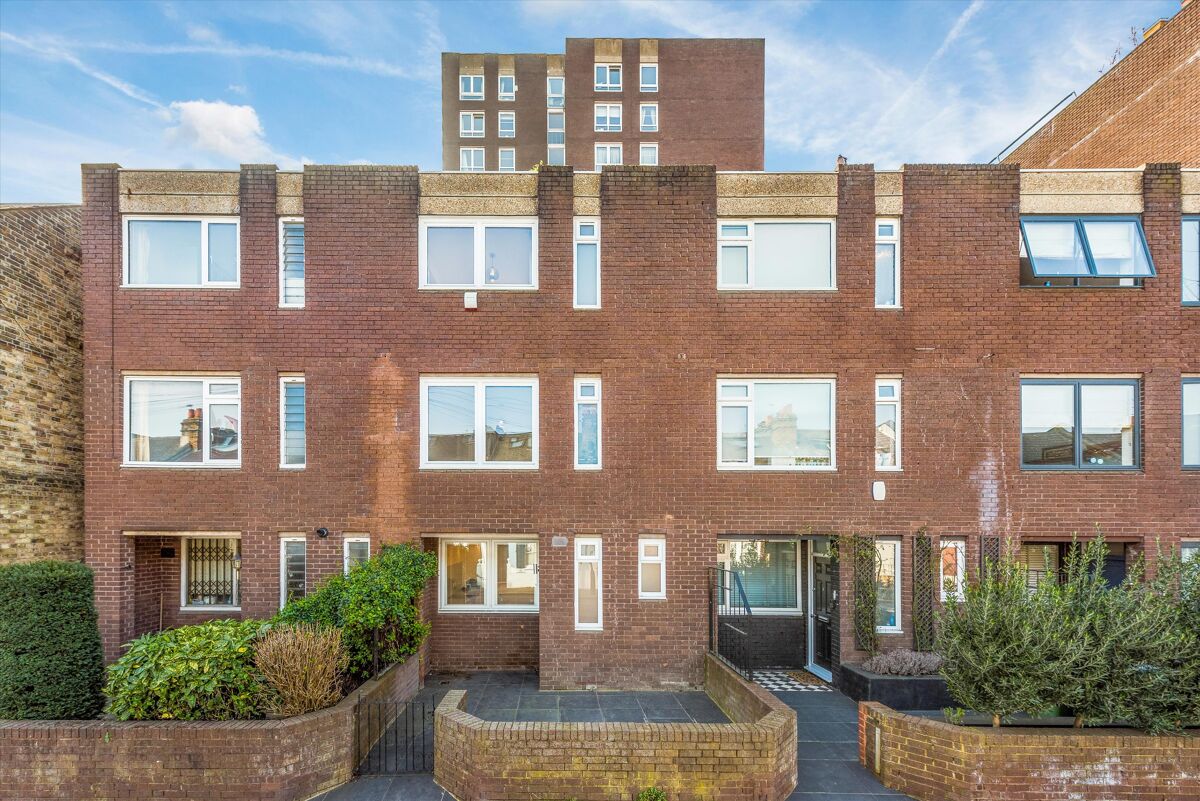 house for sale in Holyport Road, Fulham, SW6 FLH012191218 Knight Frank