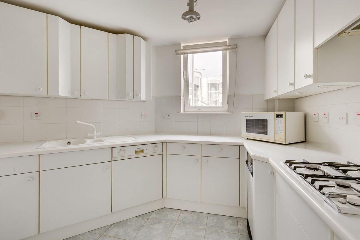 apartment for sale in Carlyle Court, Chelsea Harbour, London, SW10