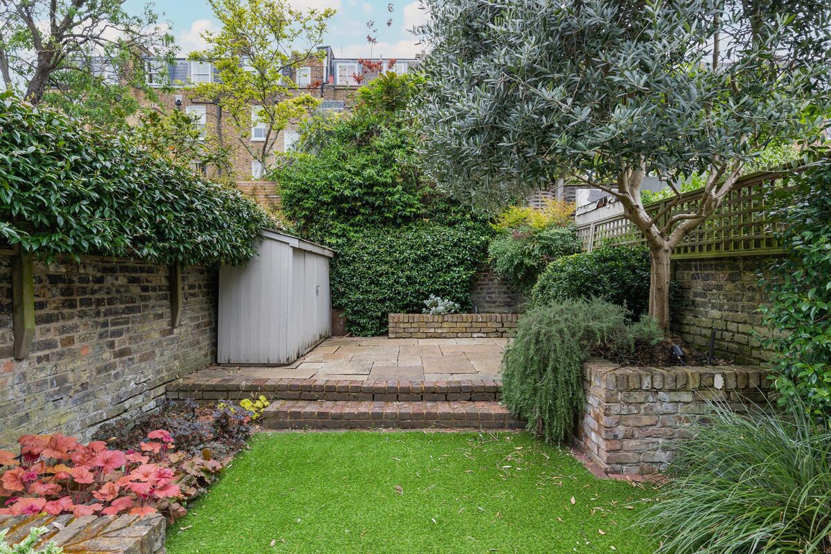 house for sale in Blake Gardens, London, SW6. FLH012215838 Knight Frank