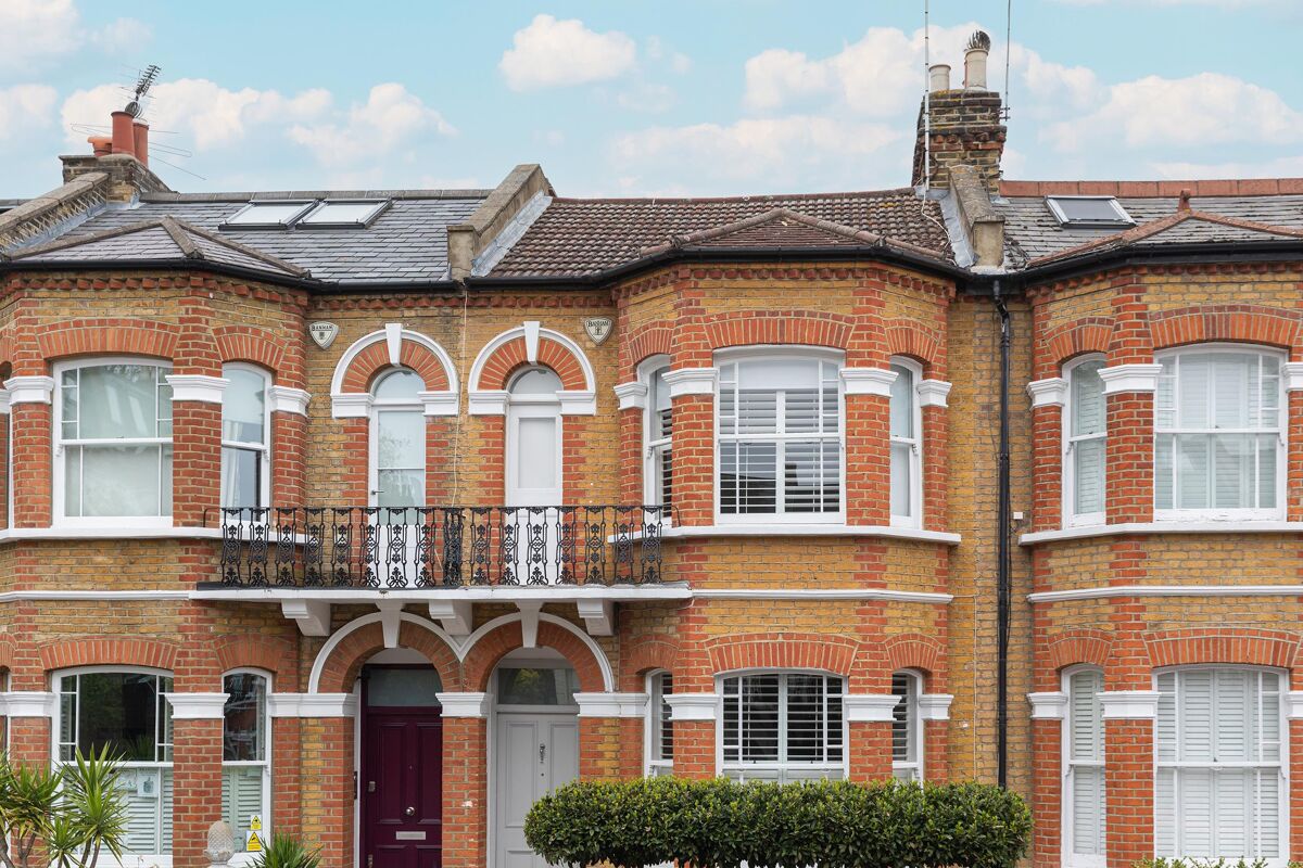 house for sale in Blake Gardens, London, SW6. FLH012215838 Knight Frank