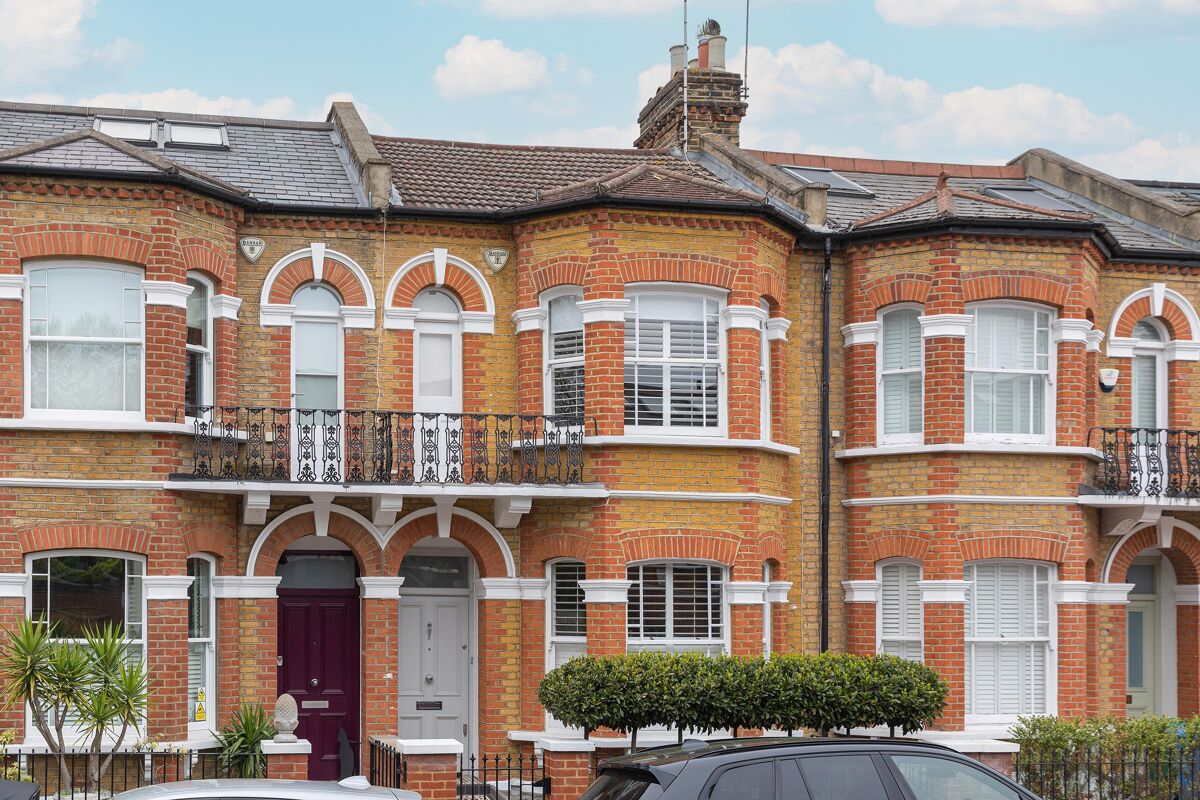 house for sale in Blake Gardens, London, SW6. FLH012215838 Knight Frank
