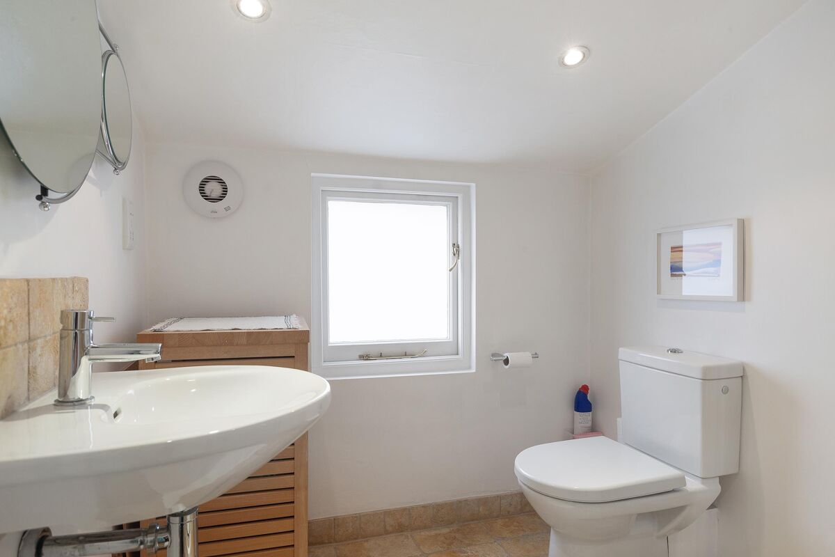 house for sale in Blake Gardens, London, SW6. FLH012215838 Knight Frank