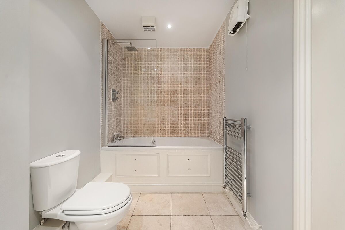 flat for sale in Parsons Green Lane, London, SW6 FLH012229173
