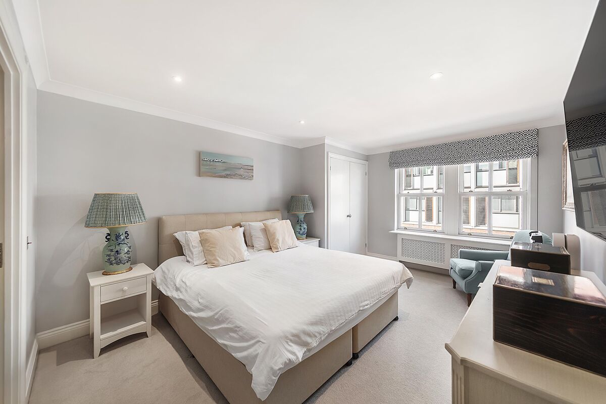 flat for sale in Parsons Green Lane, London, SW6 FLH012229173