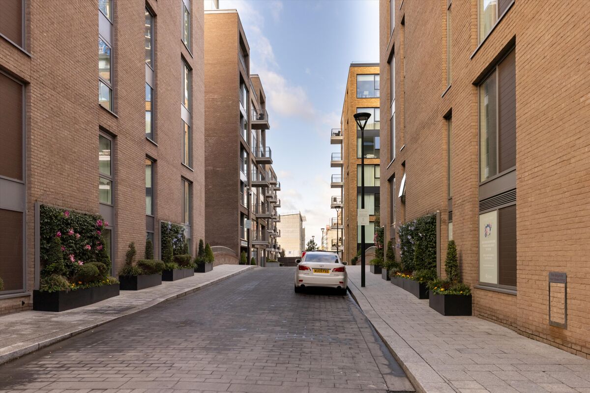 Property for sale Doulton House, Chelsea Creek, Fulham, SW6 Knight Frank