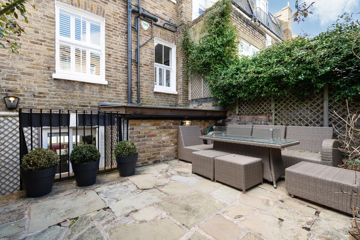 house for sale in Parkville Road, Fulham, London, SW6 FLH012293581