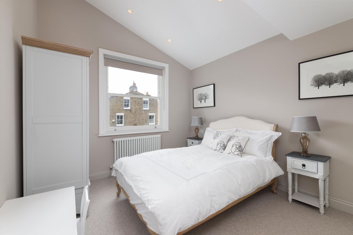 house for sale in Wardo Avenue, London, SW6 FLH012302061 Knight Frank