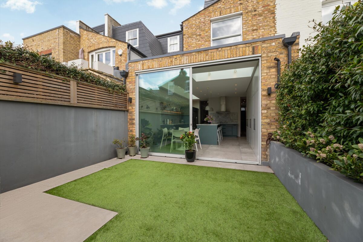 house for sale in Wardo Avenue, London, SW6 FLH012302061 Knight Frank