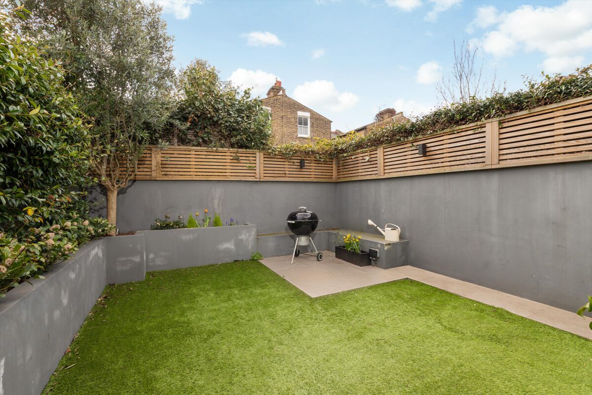 house for sale in Wardo Avenue, London, SW6 FLH012302061 Knight Frank