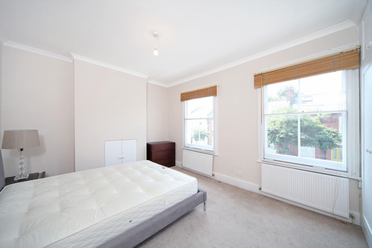 house for sale in Broughton Road, London, SW6 FLH012317859 Knight Frank