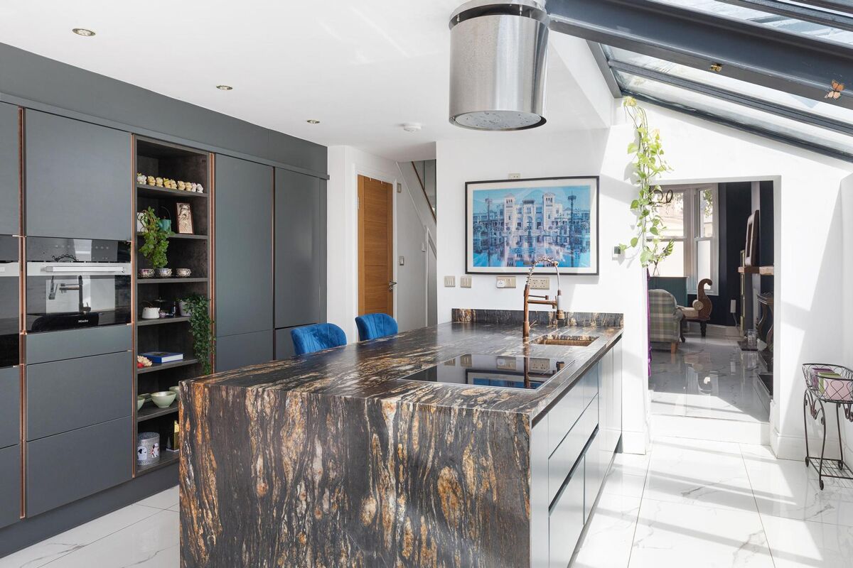 house for sale in Burnthwaite Road, London, SW6 FLH012340894 Knight