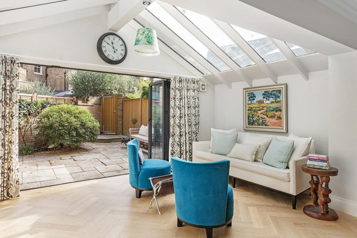 house for sale in Harwood Mews, Moore Park Road, London, SW6