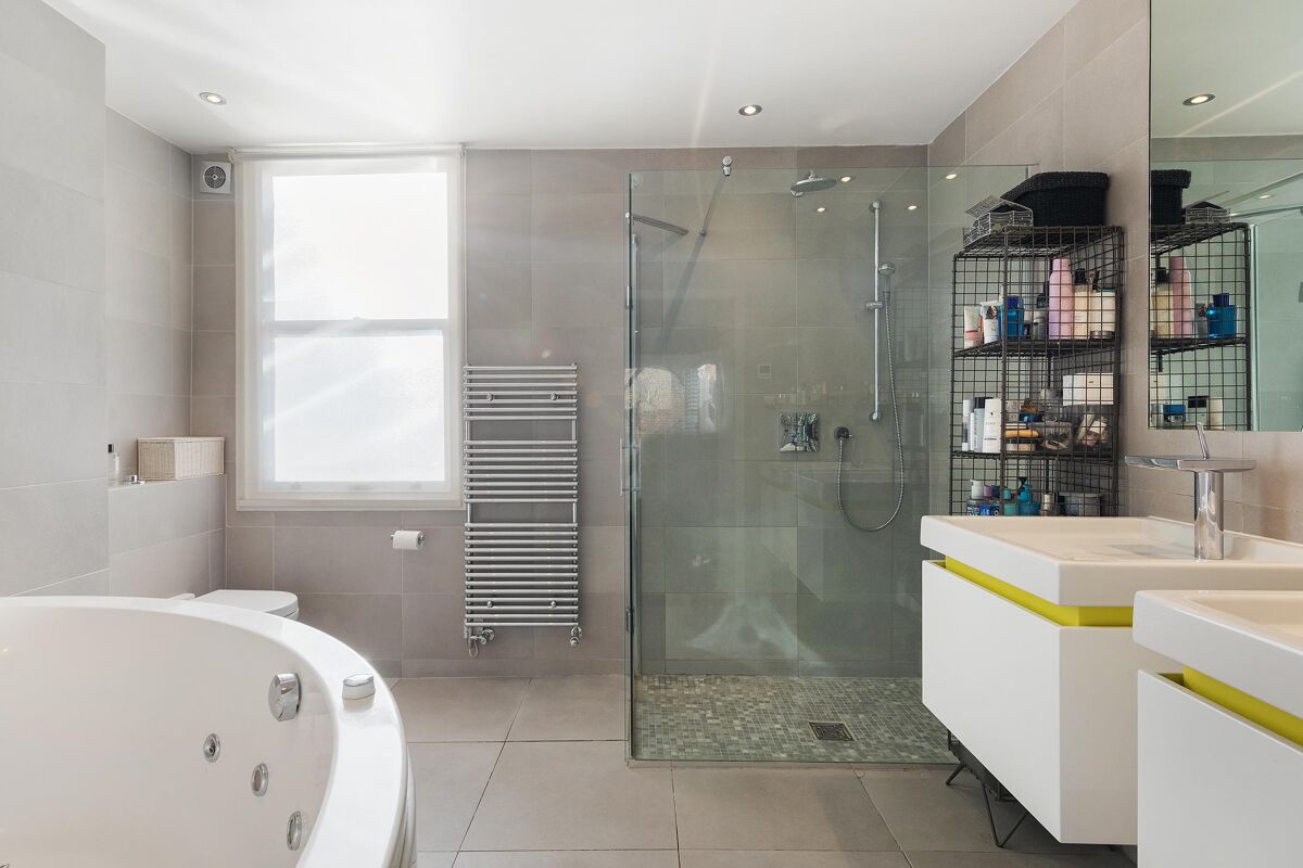 house for sale in Irene Road, Fulham, London, SW6 FLH012357797