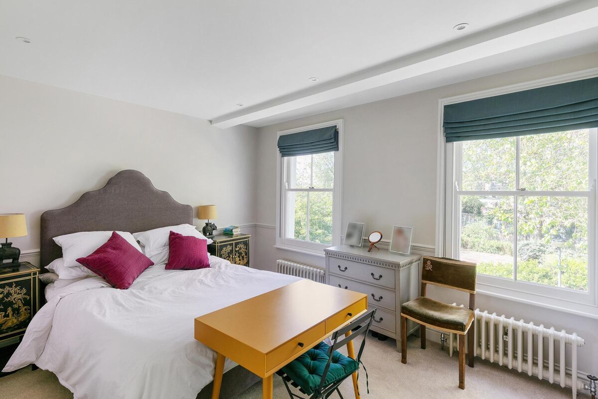 house for sale in Musgrave Crescent, London, SW6. FLH012366286