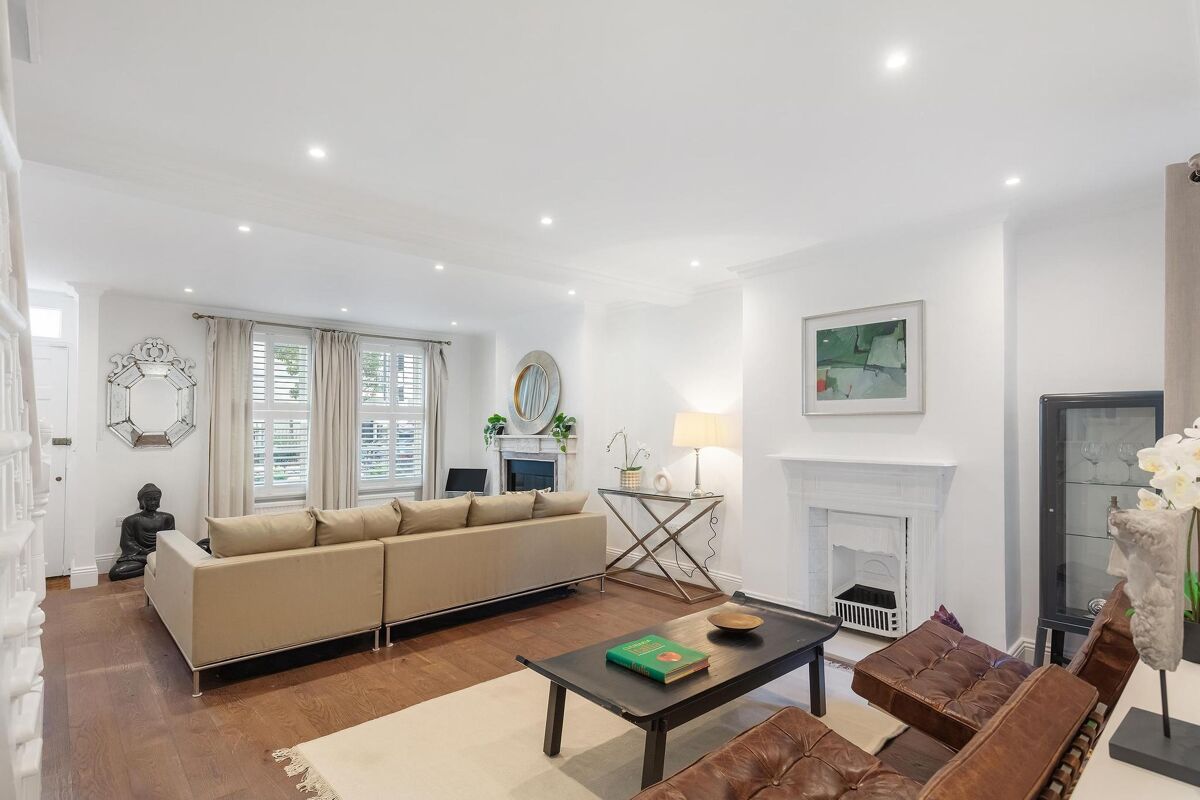 house for sale in Farm Lane, London, SW6 FLH012376442 Knight Frank
