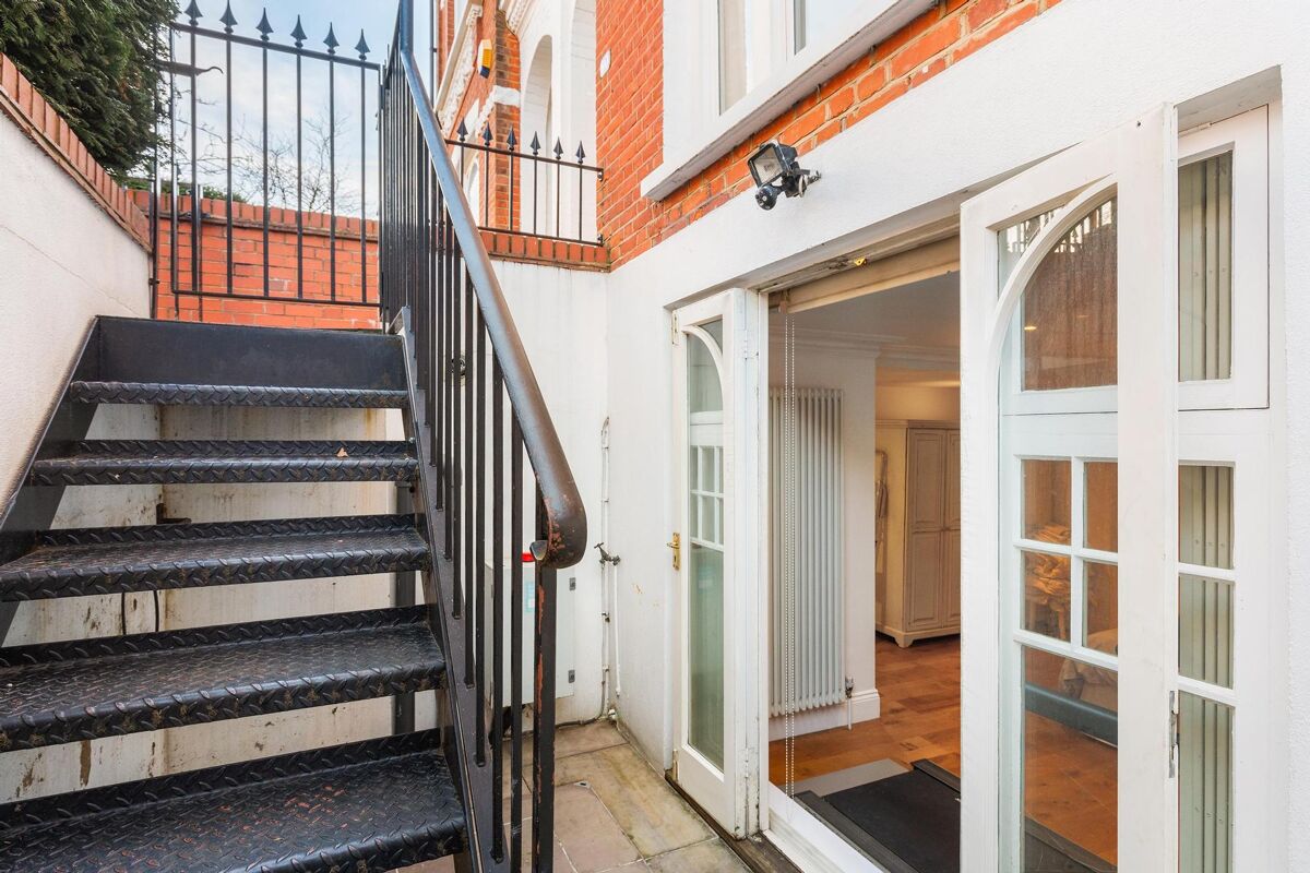 house for sale in Stokenchurch Street, London, SW6 FLH012407775