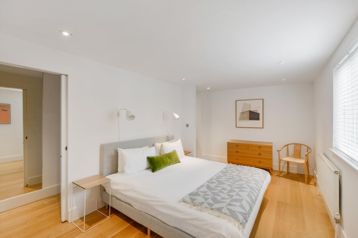 flat for sale in Fulham Road, Fulham, SW6 FLH012453803 Knight Frank