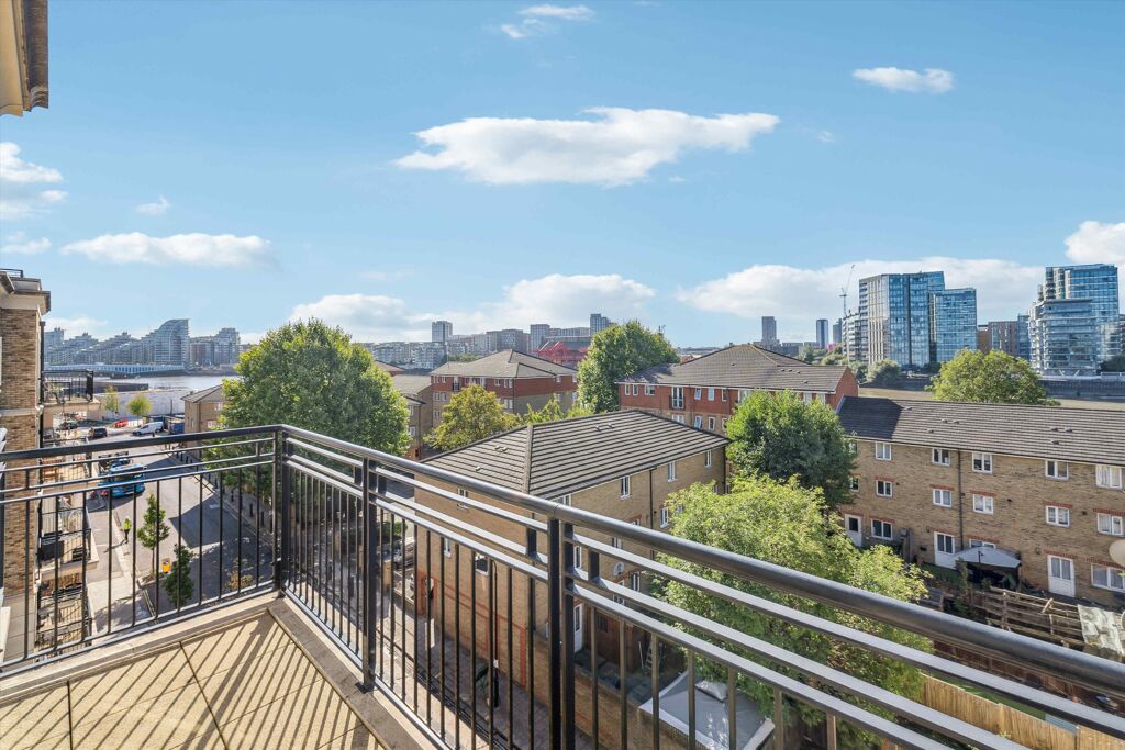 Image of Carnwath Road, London, SW6