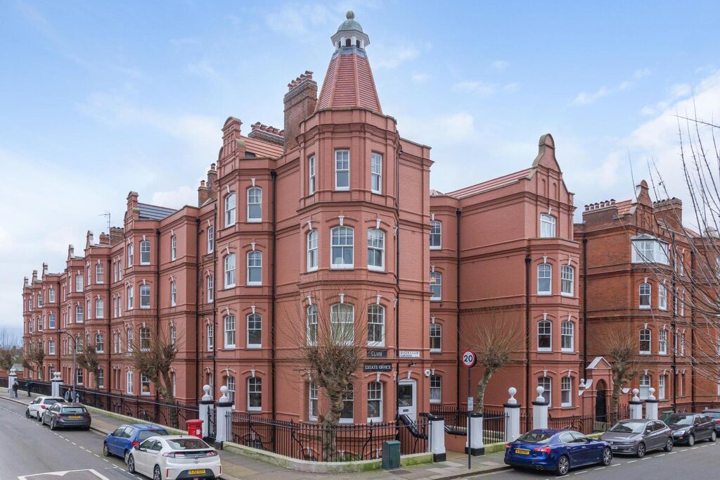 Image of Queen's Club Gardens, London W14