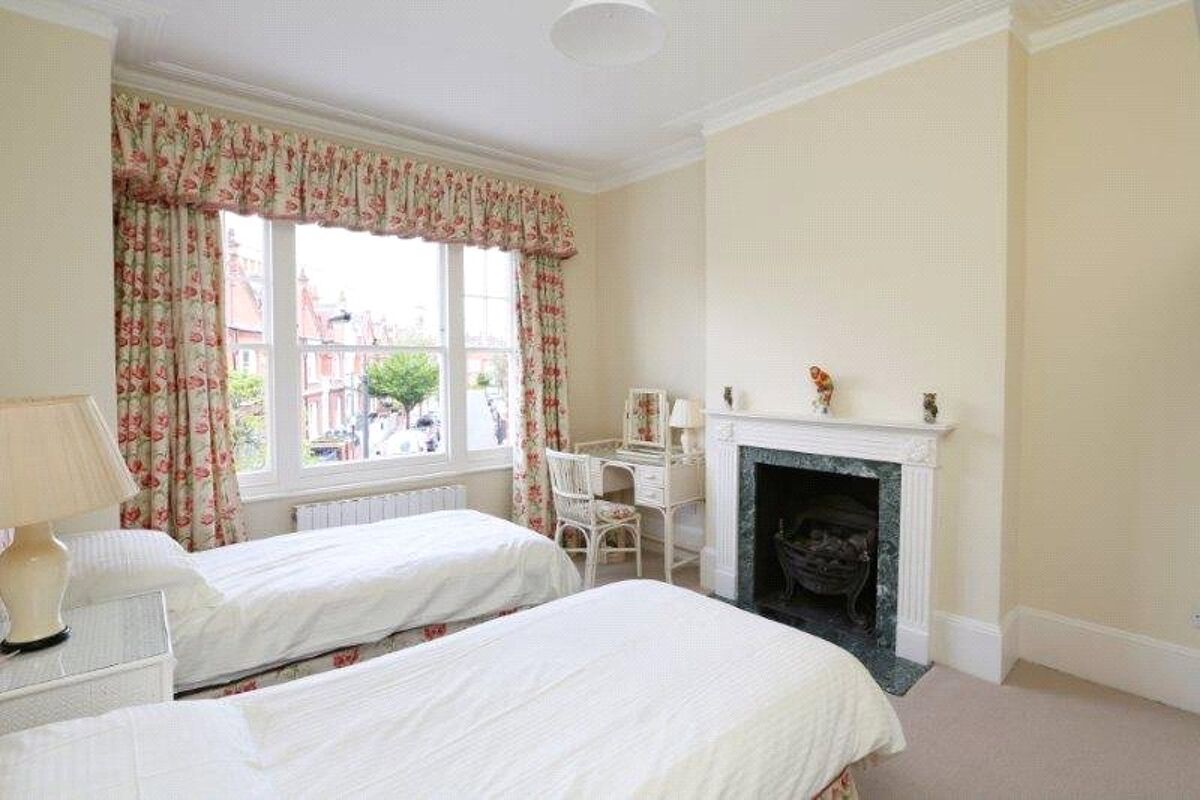 house for sale in Bovingdon Road, Fulham, London, SW6 FLH130042