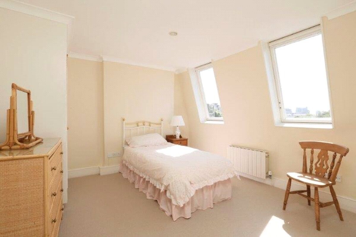 house for sale in Bovingdon Road, Fulham, London, SW6 FLH130042