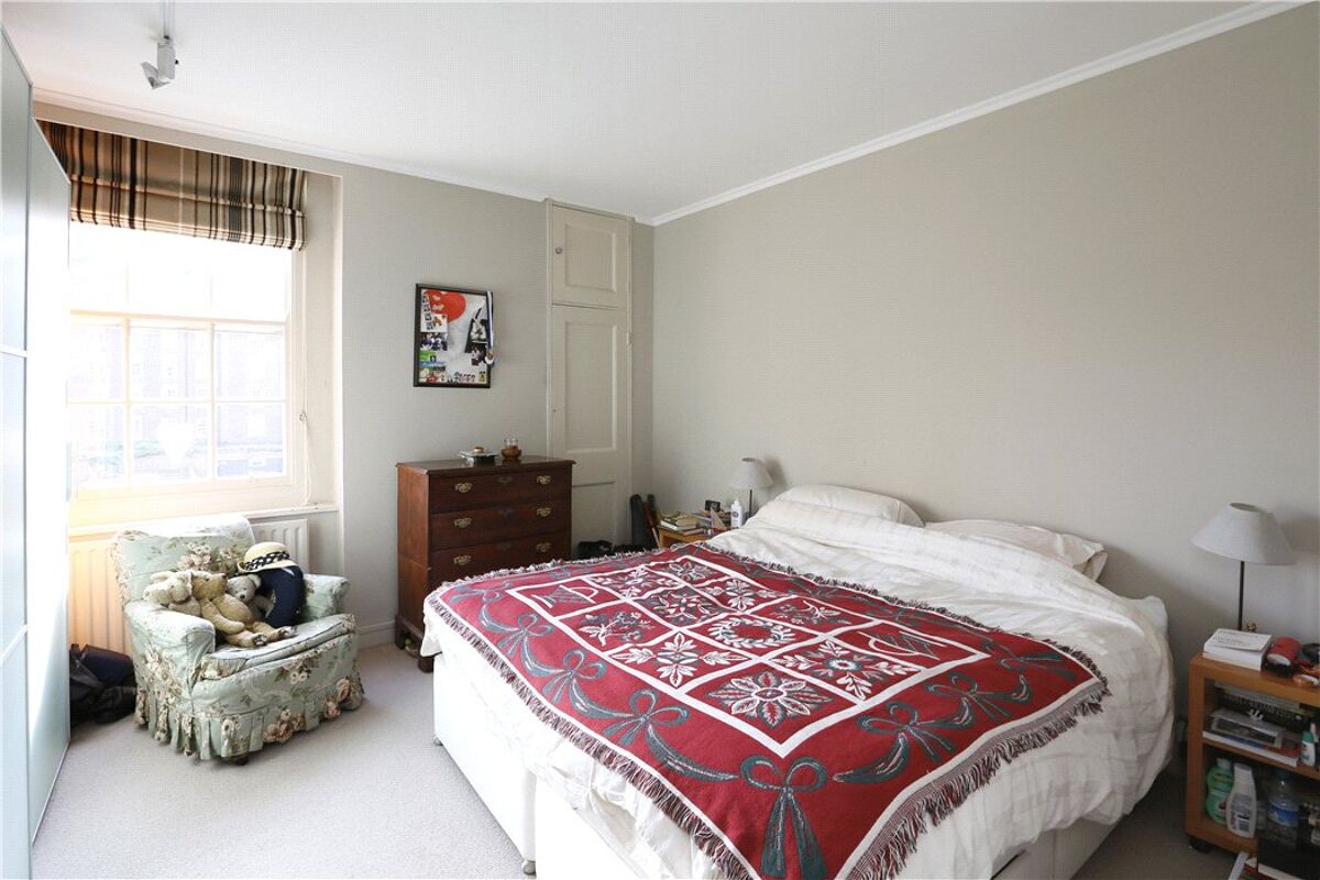 flat for sale in Rivermead Court, Ranelagh Gardens, Fulham, London, SW6