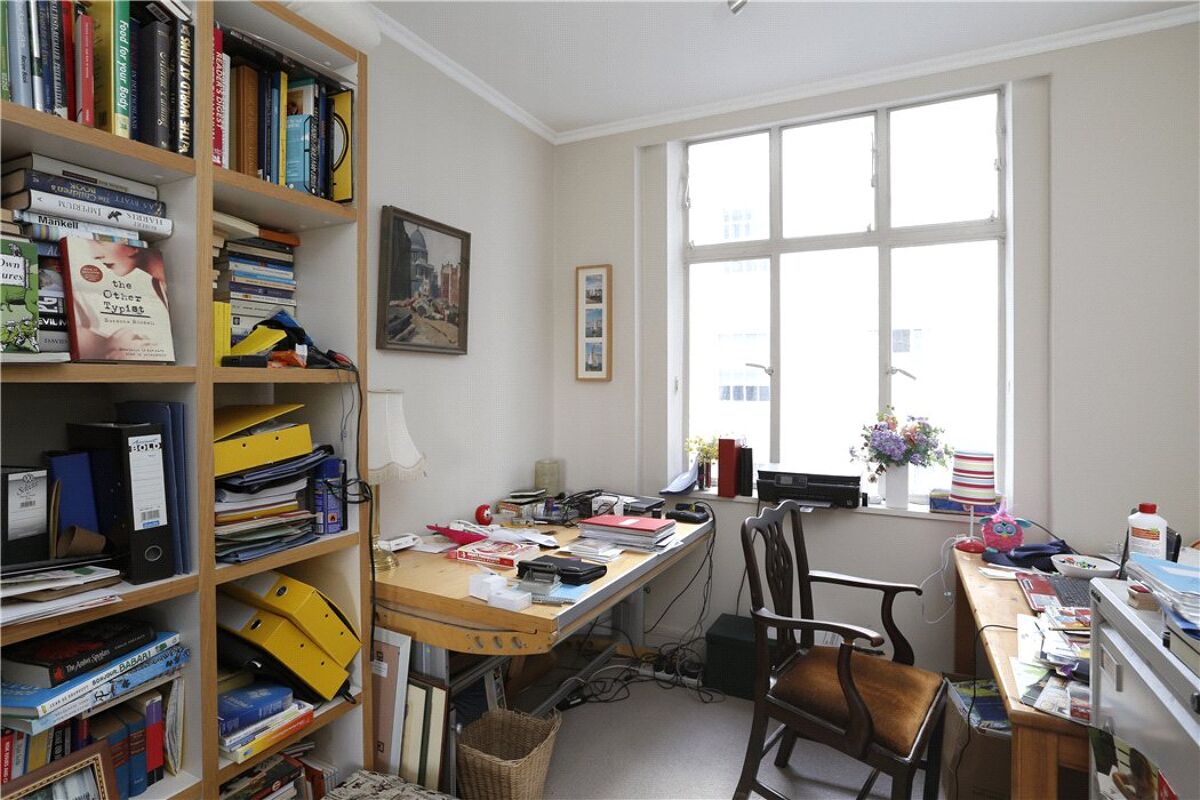 flat for sale in Rivermead Court, Ranelagh Gardens, Fulham, London, SW6