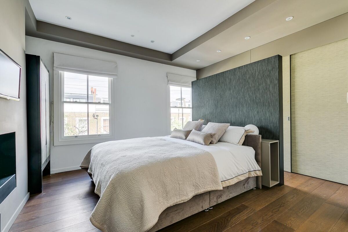 house for sale in Waterford Road, Fulham, SW6 FLH140202 Knight Frank