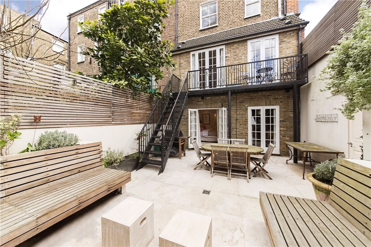 flat for sale in Vereker Road, Barons Court, London, W14 FLH150067