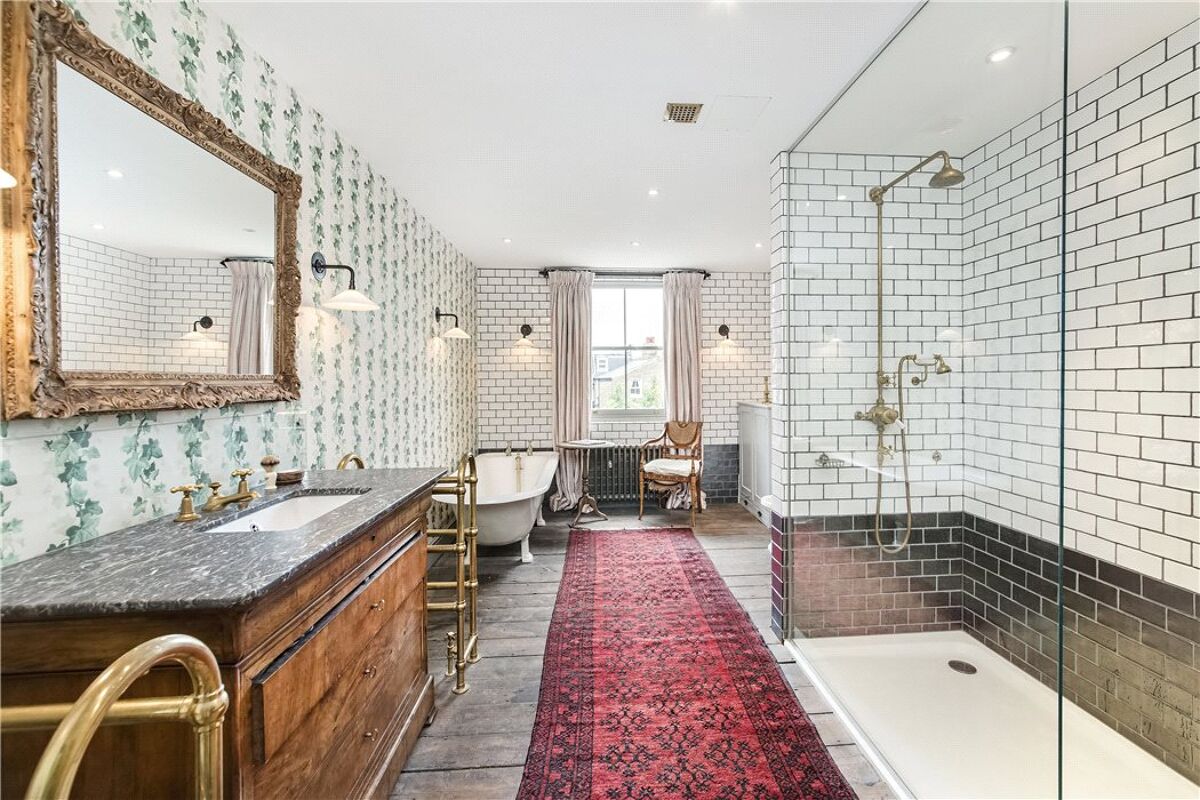 house for sale in Parsons Green, Fulham, London, SW6 FLH150156 Knight Frank