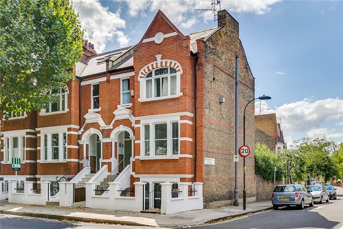 flat for sale in Wandsworth Bridge Road, London, SW6 FLH170048 Knight Frank