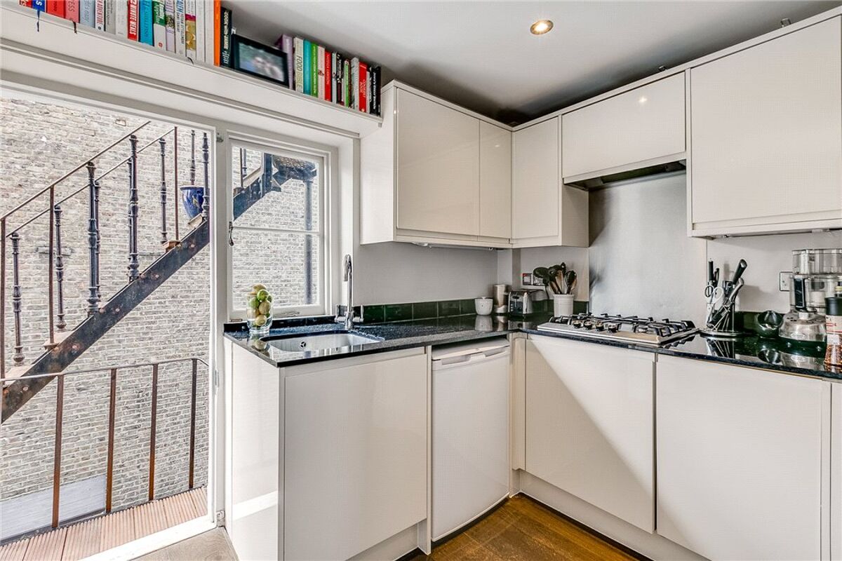 flat for sale in Wandsworth Bridge Road, London, SW6 FLH170048