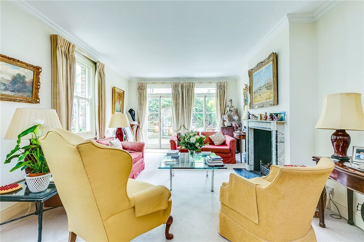 house for sale in Chipstead Street, Peterborough Estate, Parsons Green