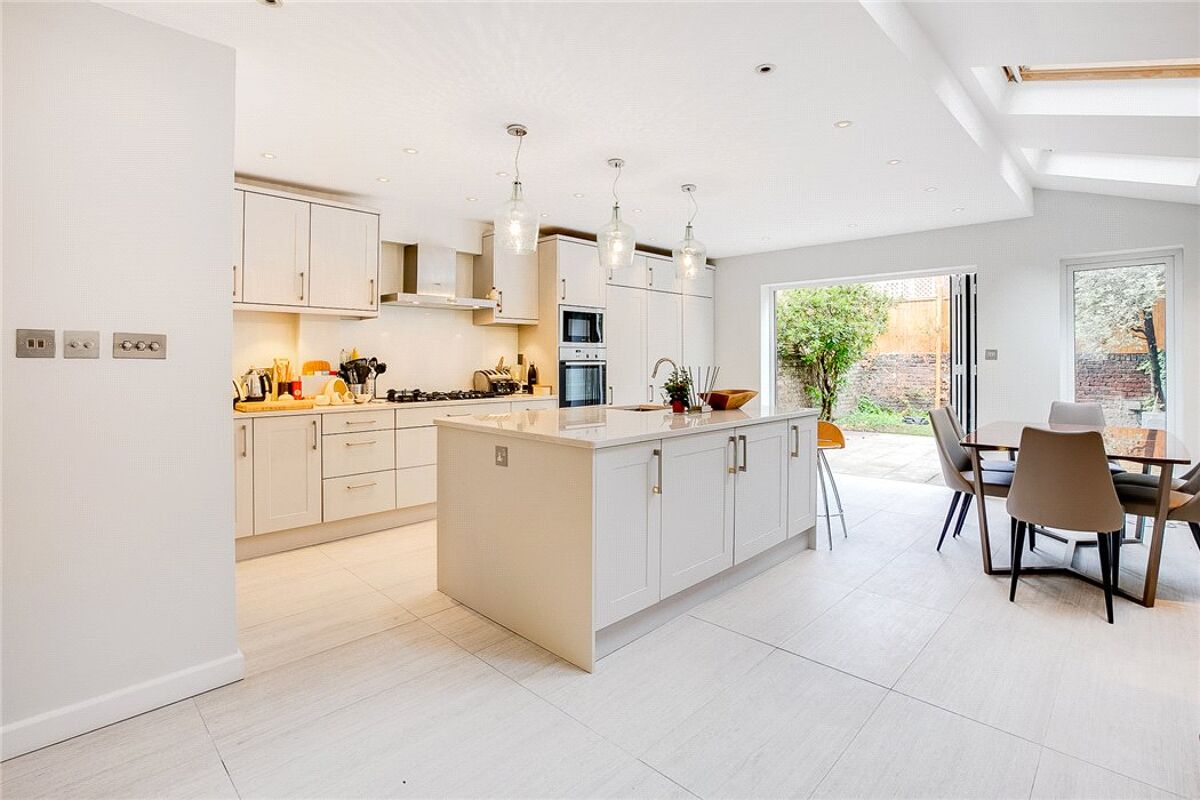 house for sale in Ringmer Avenue, Fulham, London, SW6 FLH180124 Knight Frank