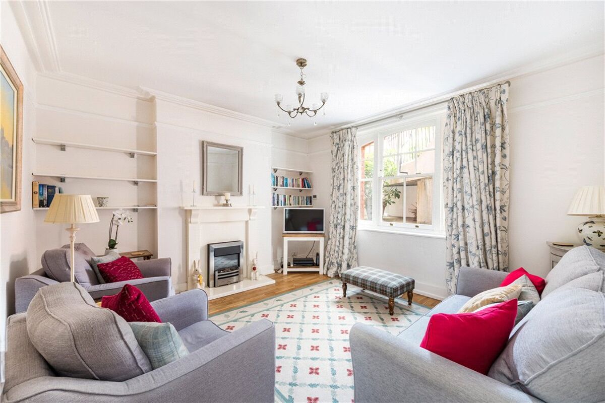 flat for sale in Heber Mansions, Queen's Club Gardens, London, W14